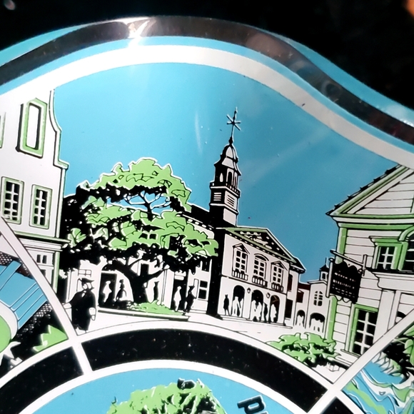 Vintage Walt Disney World MAGIC KINGDOM Blue Souvenir Glass Candy Plate - Picture 7 of 9